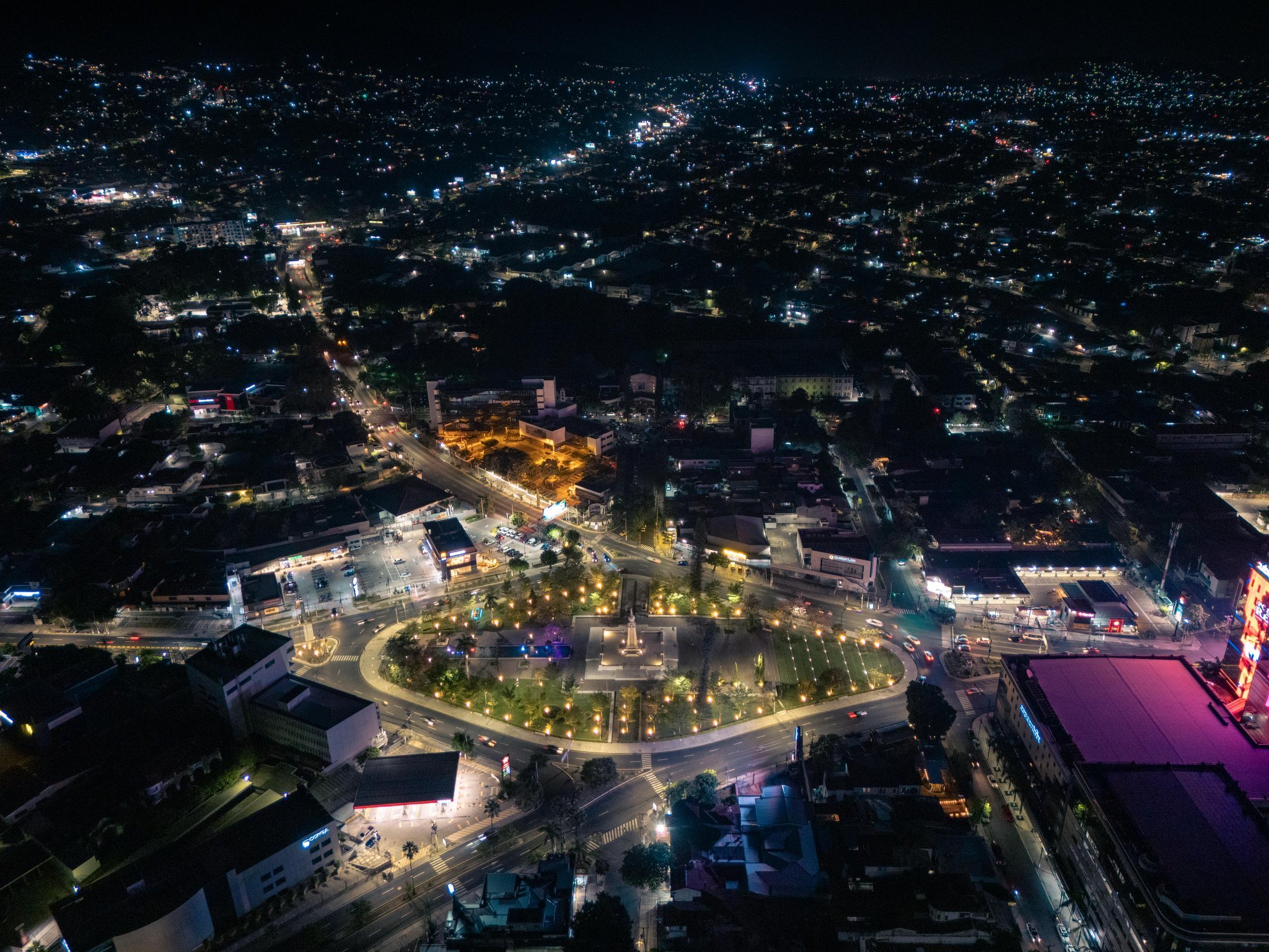 ley-de-expansiones-impulsa-reinversion-en-el-salvador-con-mas-de-233-millones-en-proyectos